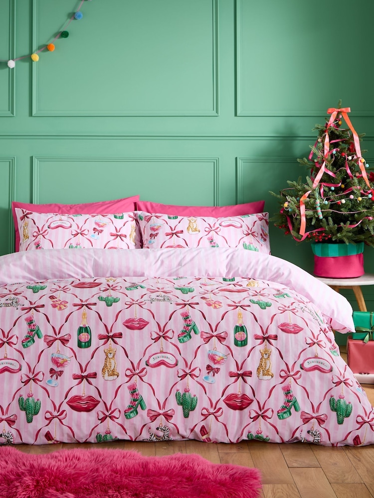 Catherine Lansfield Pink Christmas Kitsch Reversible Duvet Cover and Pillowcase Set - Image 2 of 5
