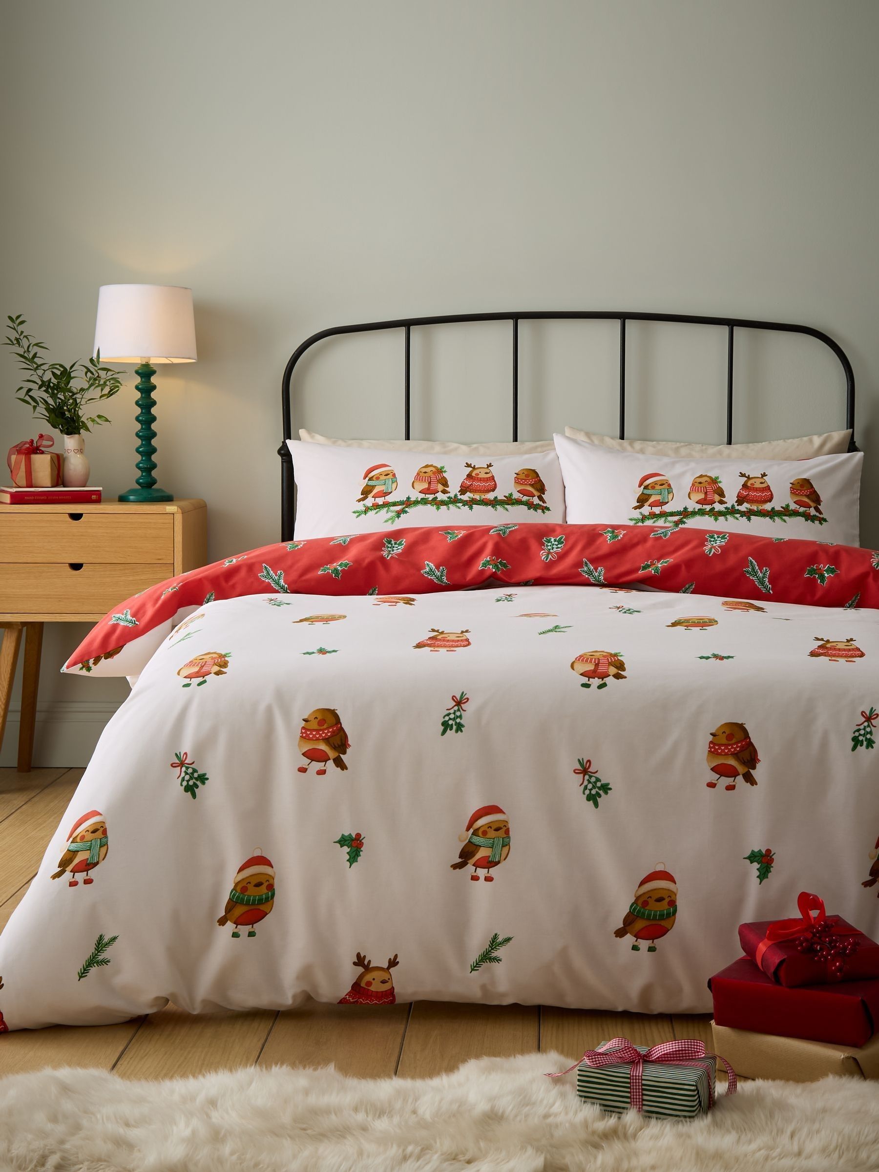 Catherine Lansfield Christmas Robins Reversible King Duvet Cover Set Red - Image 6