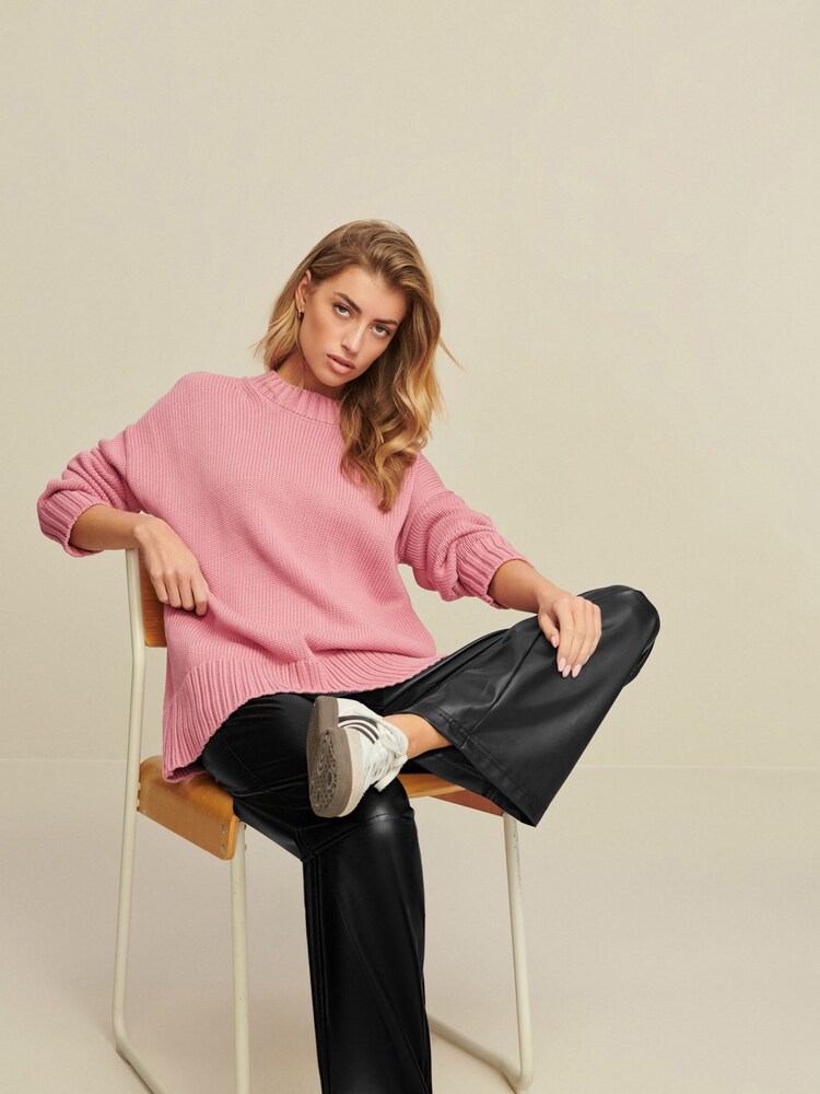 Buy Blush Pink Oversized Crew Neck Jumper from Next Austria