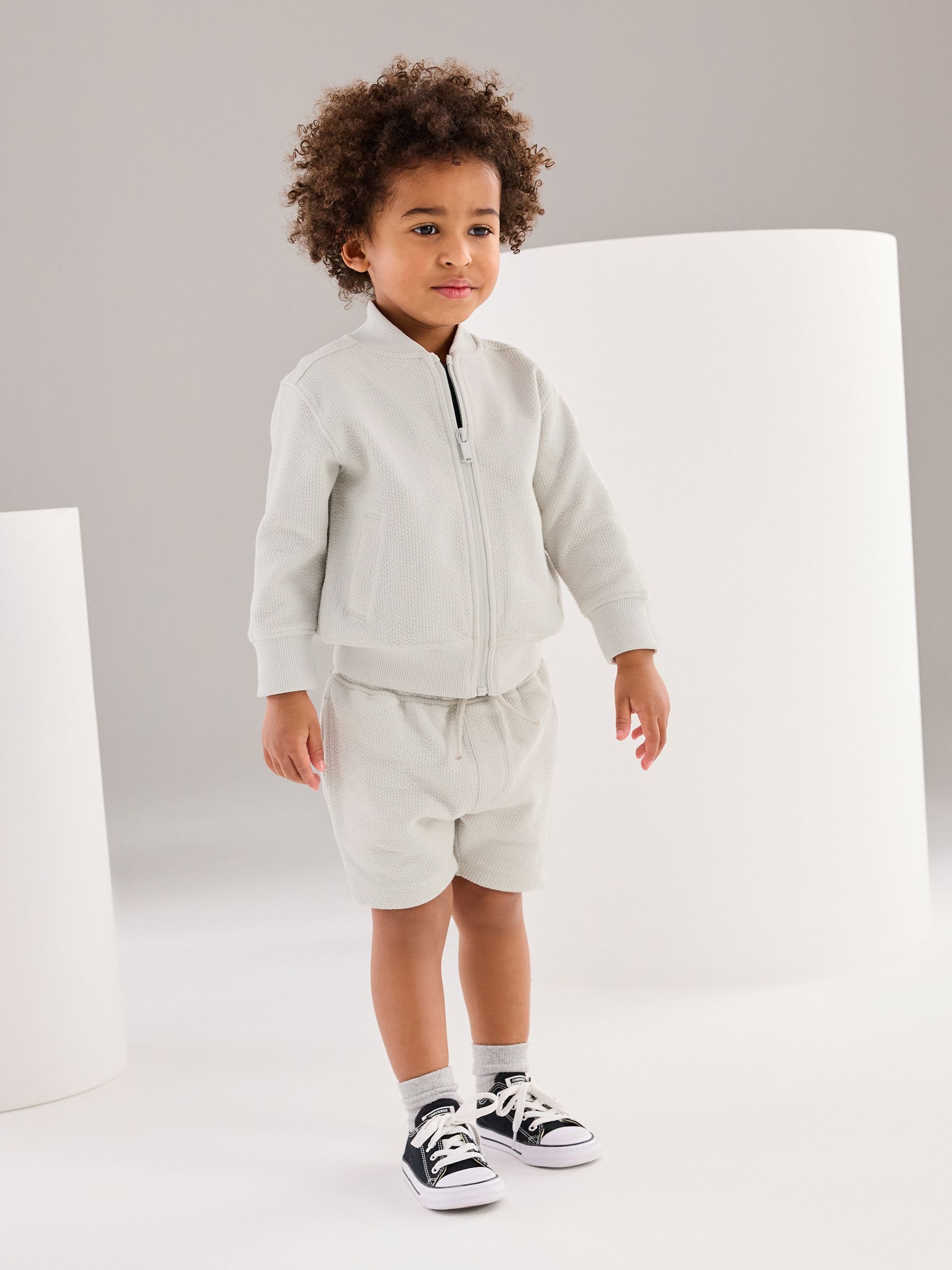 Shorts and bomber jacket outlet