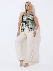 Yours Curve Black Limited Waistcoat - Image 3 of 5