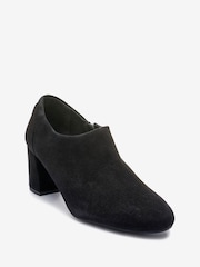 črna Suede - Čevlji z zaprto peto Forever Comfort® z motionflex - Slika 3 iz 6