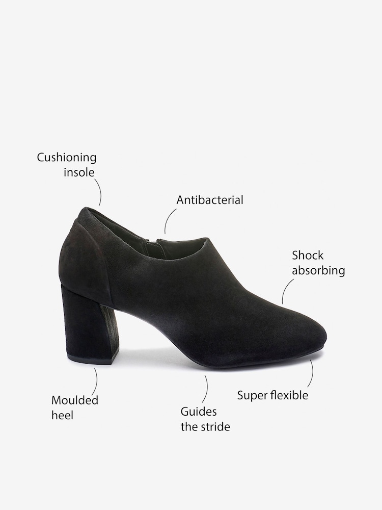 črna Suede - Čevlji z zaprto peto Forever Comfort® z motionflex - Slika 6 iz 6