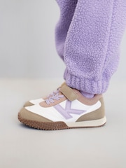 KIDLY Trainers - Image 1 of 6