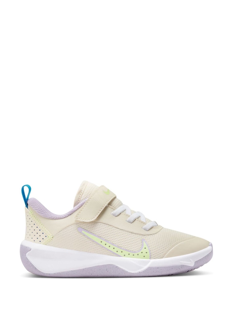 Nike Neutral Junior Omni Multi Court Trainers - Image 1 of 10