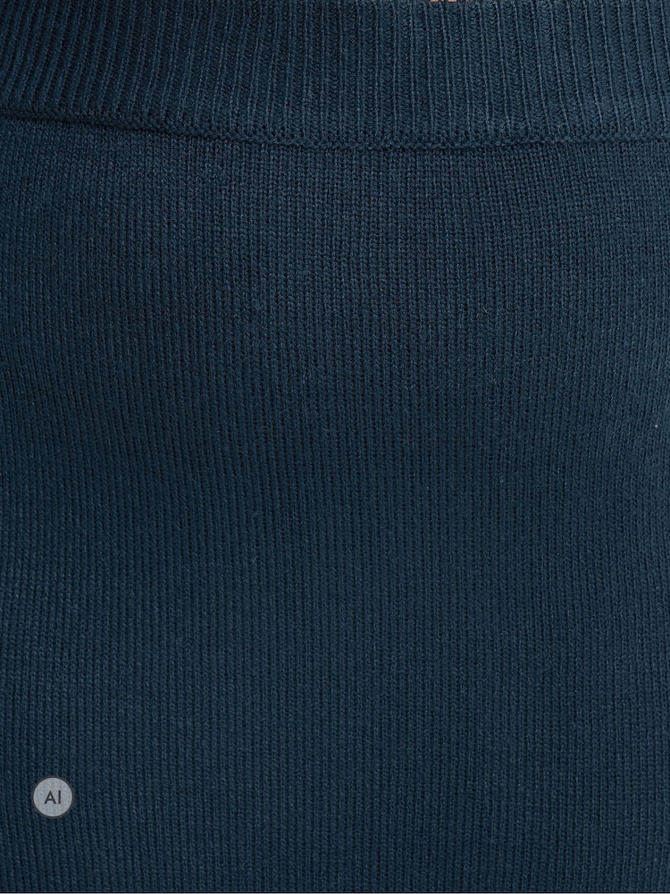 Yours Curve Blue Limited Knitted Maxi Skirt - Image 6 of 6 Yours Curve Blue Limited Knitted Maxi Skirt - Image 6 of 6