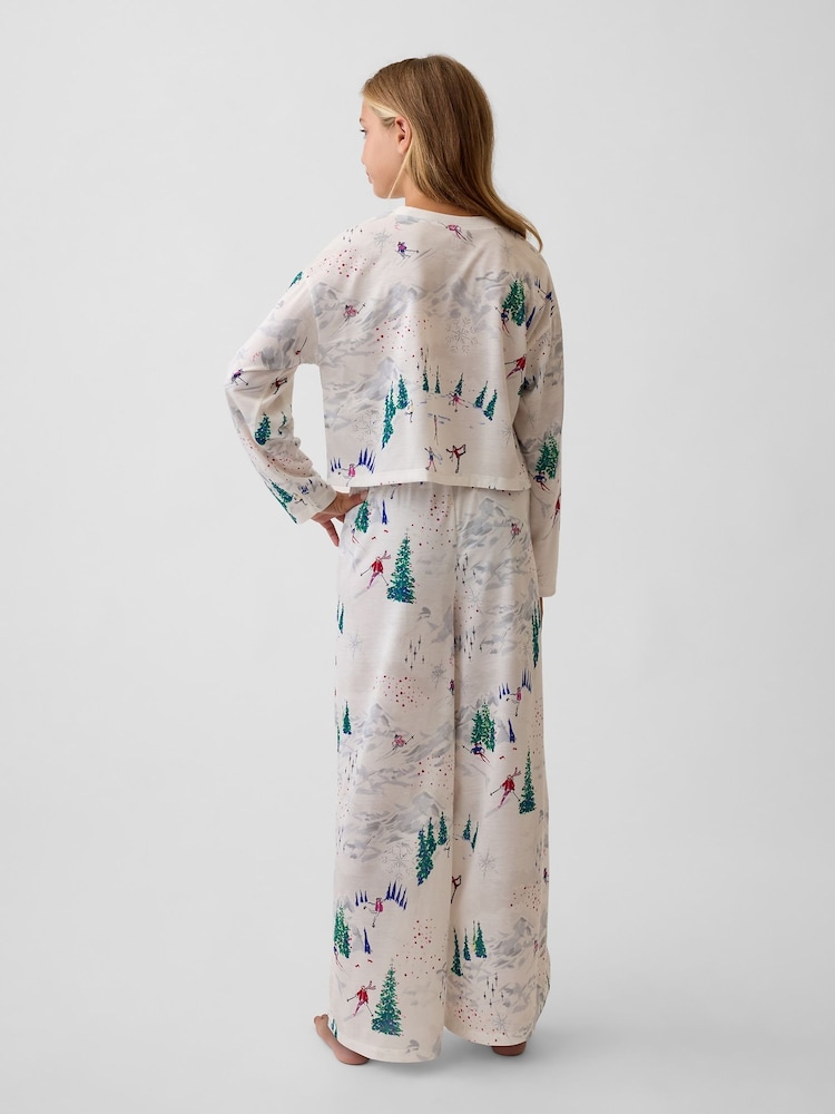Gap Cream Ski Scene Wide-Leg Pyjamas Set (6-13yrs) - Image 2 of 4 Gap Cream Ski Scene Wide-Leg Pyjamas Set (6-13yrs) - Image 2 of 4