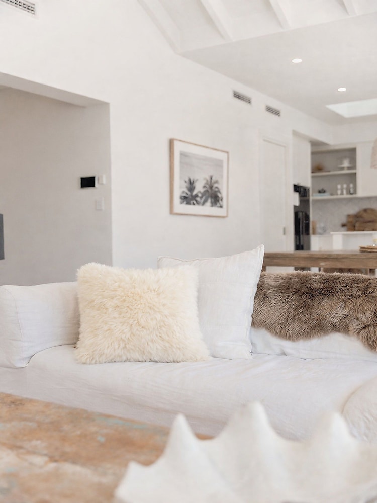 Naturally Sheepskins Stone Premium New Zealand Sheepskin Long Wool Cushion - Image 1 of 4 Naturally Sheepskins Stone Premium New Zealand Sheepskin Long Wool Cushion - Image 1 of 4