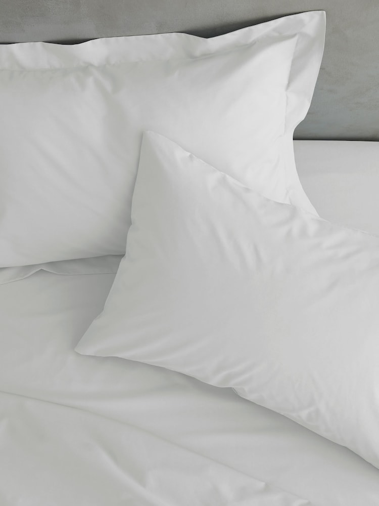 شرشف سرير مسطح من نسيج Percale من Catherine Lansfield - صورة 2 من 3 شرشف سرير مسطح من نسيج Percale من Catherine Lansfield - صورة 2 من 3