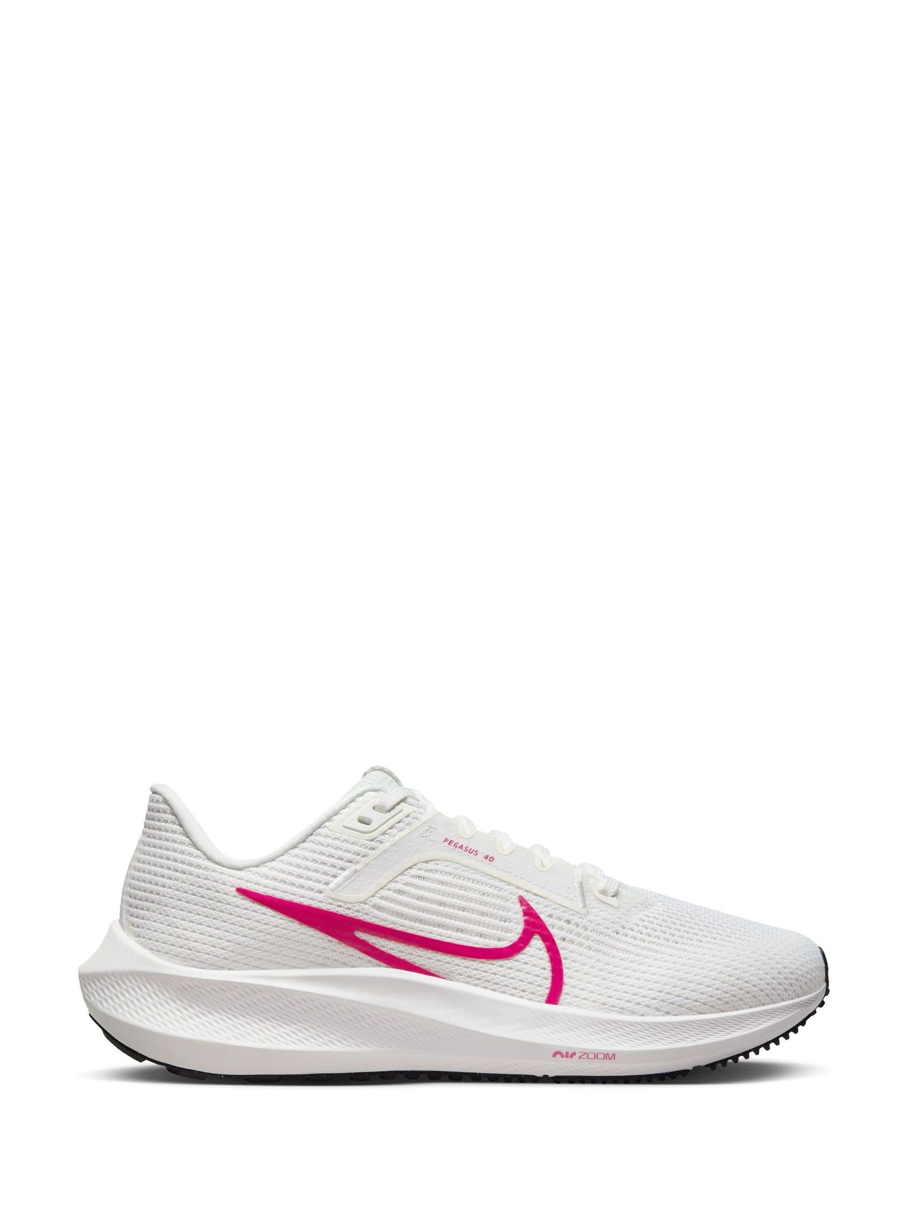 Nike running trainers pink cheap