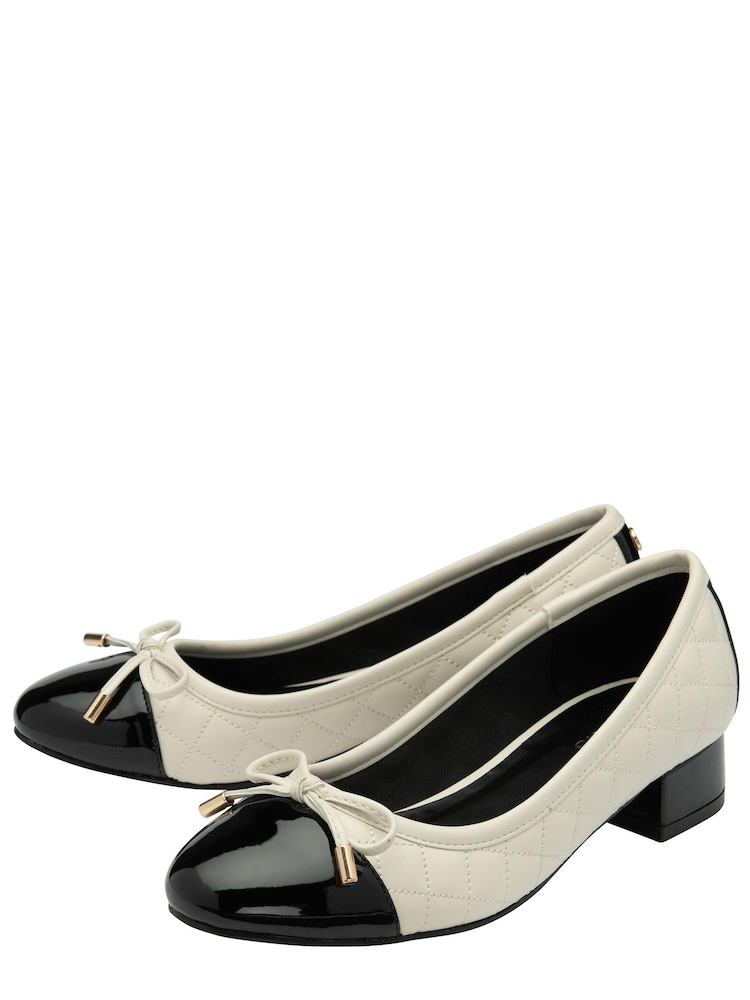 Nude - Zapatos de salón de tacón bajo de Lotus - Imagen 2 de 4