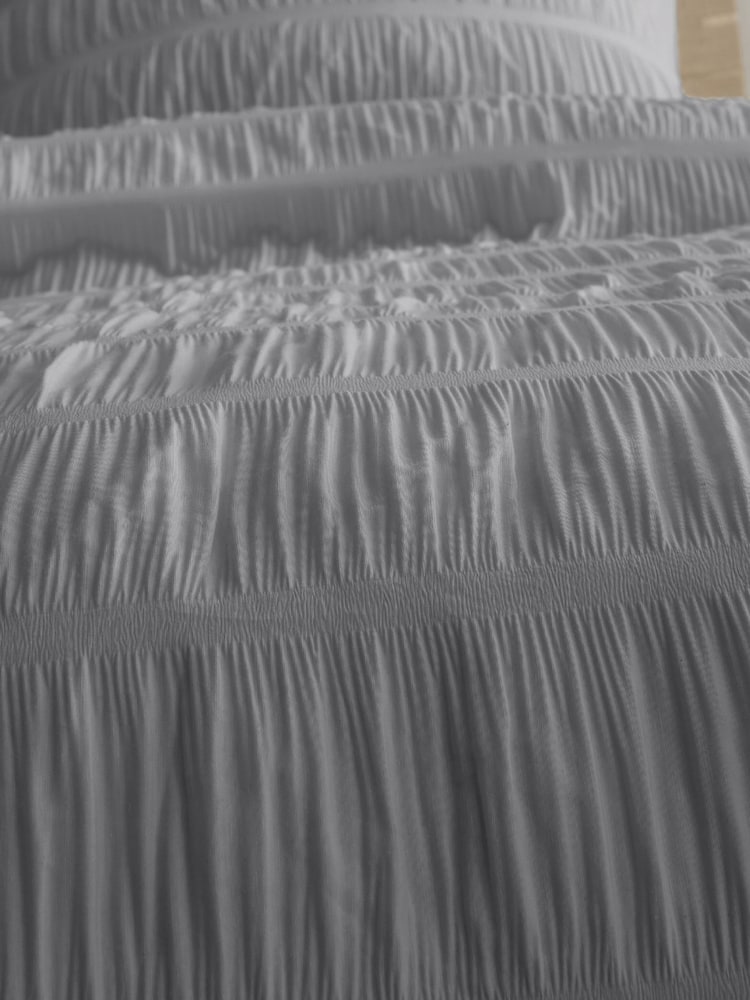 Catherine Lansfield Grey Seersucker Easy Care Duvet Cover Set - Image 3 of 4