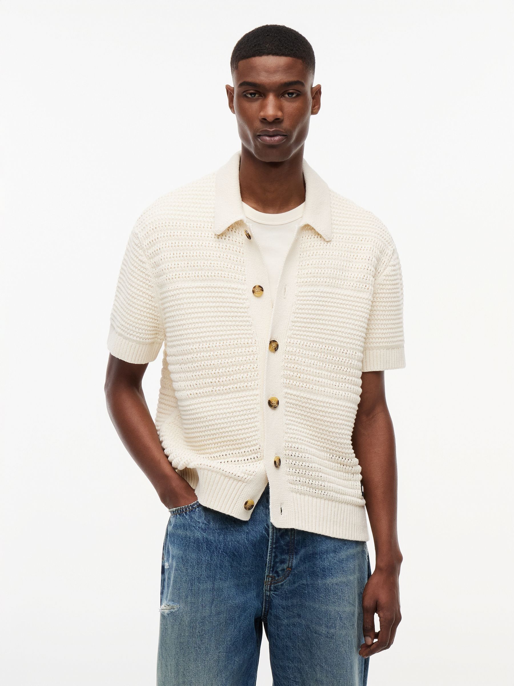 Tommy Jeans Men's Cream Tommy Badge Woven Short Sleeve Shirt