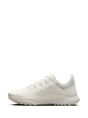 Nike White React Pegasus Trail 4 Running Trainers - Image 4 of 11