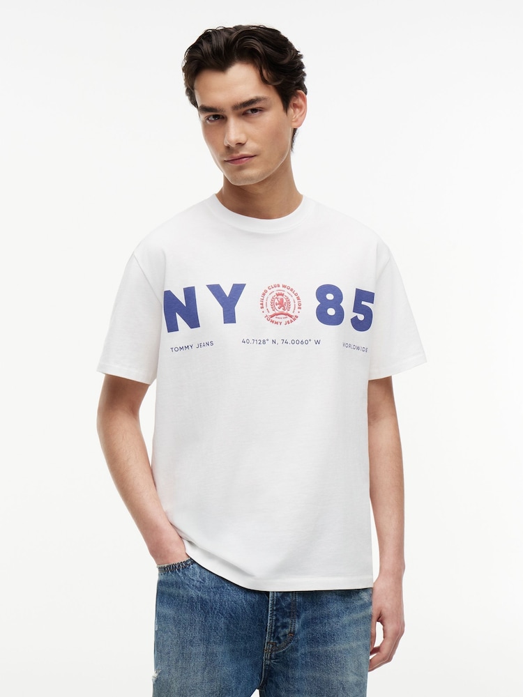 Tommy Jeans Natural Back Logo Relaxed Jersey T-Shirt - Image 1 of 5