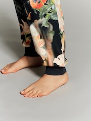 B by Ted Baker schwarzes Pyjama-Set mit Floralmuster aus 100 % Baumwolle - Bild 6 von 8