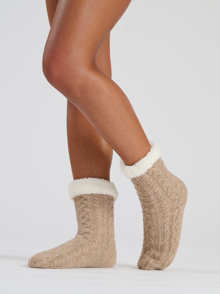 Beige - Loungeable Calcetines pantufla de chenilla cómodos para estar en casa - Imagen 3 de 3 Beige - Loungeable Calcetines pantufla de chenilla cómodos para estar en casa - Imagen 3 de 3