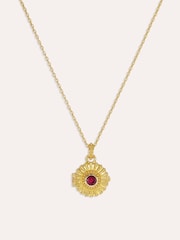 Collar con colgante de medallón Sunburst con rubí CZ de Ottoman Hands - Imagen 6 de 10