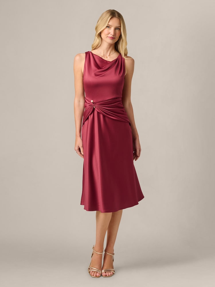Adrianna Papell Cowl Sateng Crepe Midikjole - Bilde 1 av 6