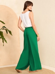 Love & Roses Green Split Detail Beach Tie Front Trousers - Image 2 of 4