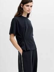 French Connection Wren Waist Cinched Loop Button T-Shirt - Imagen 3 de 6