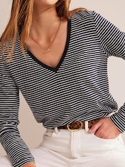Boden Navy 100% Cotton V-Neck Long Sleeve Top - Image 4 of 5