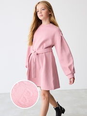 Baker by Ted Baker Plum škrlatna; vijolična obleka iz žakarja s pasom - Slika 1 iz 10