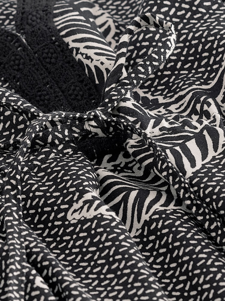 Black/White Maxi Kaftan Dress - Image 6 of 6