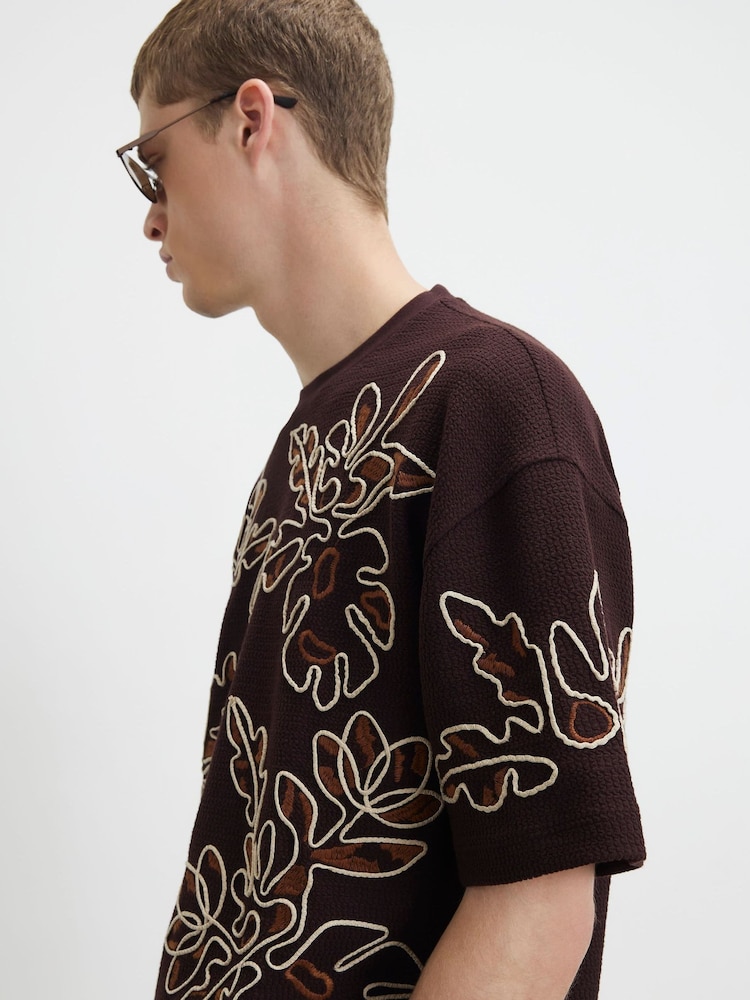 River Island Brown Oversized Roping Floral T-Shirt - Image 4 of 4 River Island Brown Oversized Roping Floral T-Shirt - Image 4 of 4