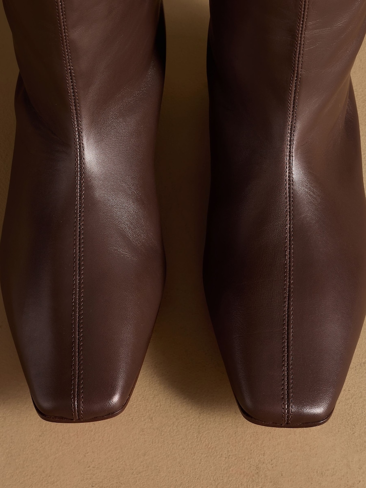 Russell & Bromley Brown Carden Knee High Boots - Image 7 of 7 Russell & Bromley Brown Carden Knee High Boots - Image 7 of 7