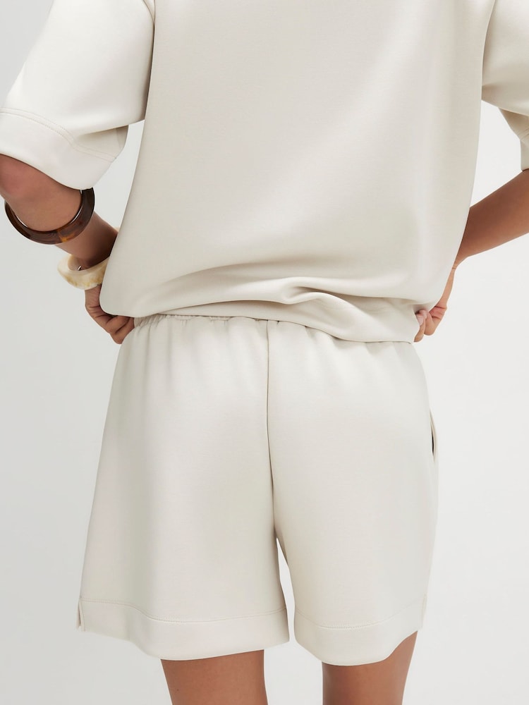 River Island Cream Premium Shorts - Image 2 of 4 River Island Cream Premium Shorts - Image 2 of 4