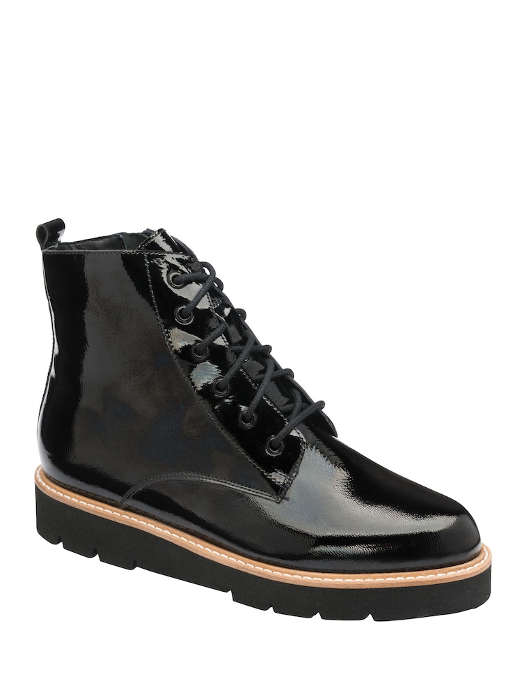 Schwarz/dunkel - Ravel Stiefeletten mit Blockabsatz aus Leder - Bild 1 von 4 Schwarz/dunkel - Ravel Stiefeletten mit Blockabsatz aus Leder - Bild 1 von 4