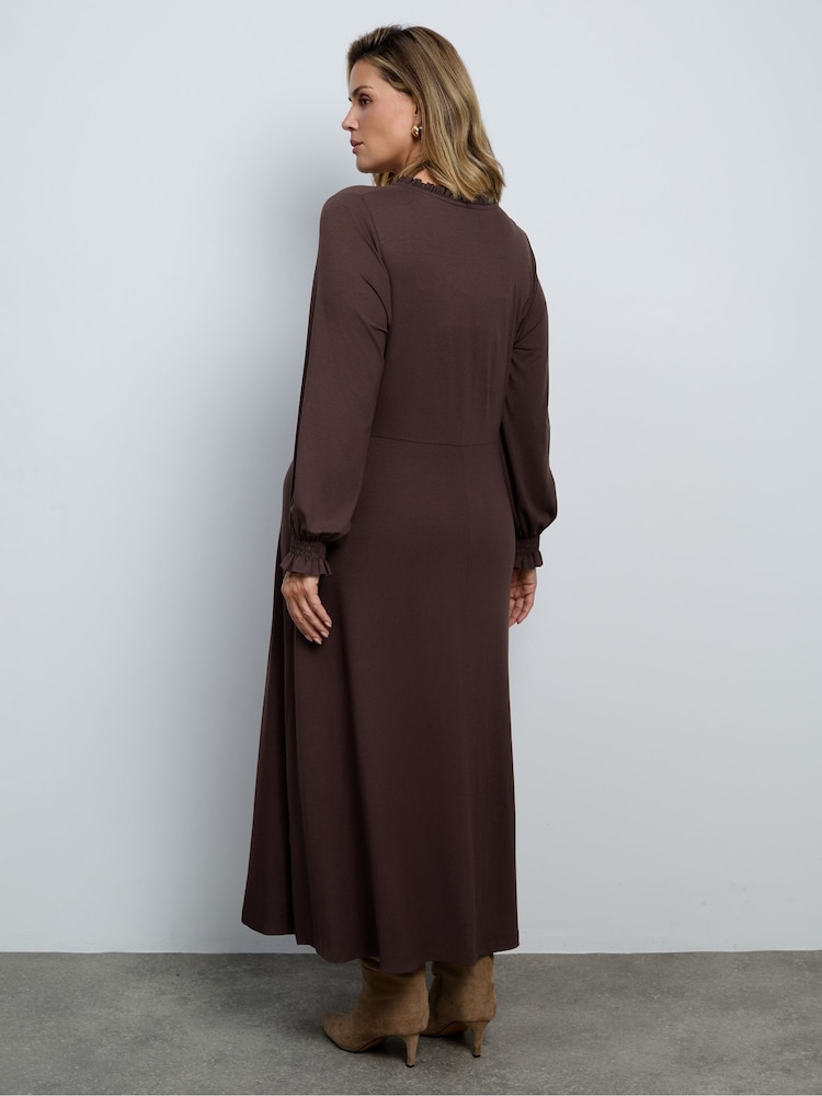 Castanho - Vestido midaxi de malha com amarração lateral Live Unlimited - Imagem 5 de 5