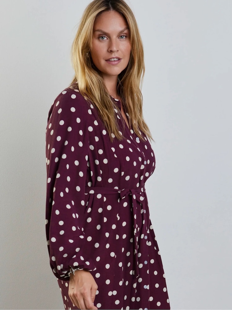 Live Unlimited Burgundy Polka Dot Waist Tie Maxi Shirt Dress - Larawan 2 ng 5