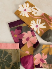 White Stuff Green Floral Texture Ankle Socks 3 Pack - Image 2 of 2