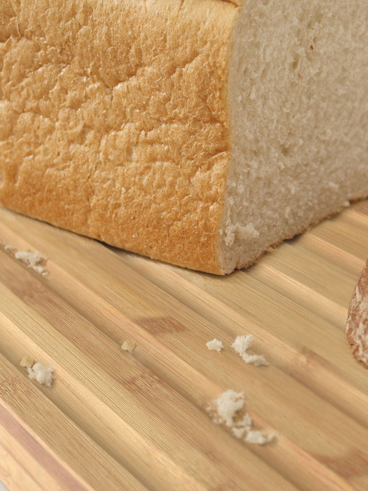 Joseph Joseph White Bread Bin With Cutting Board Lid - Image 3 of 4
