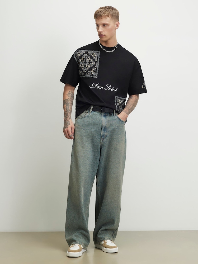 River Island Black Oversized Ame Saint Tapestry T-Shirt - Image 1 of 4 River Island Black Oversized Ame Saint Tapestry T-Shirt - Image 1 of 4