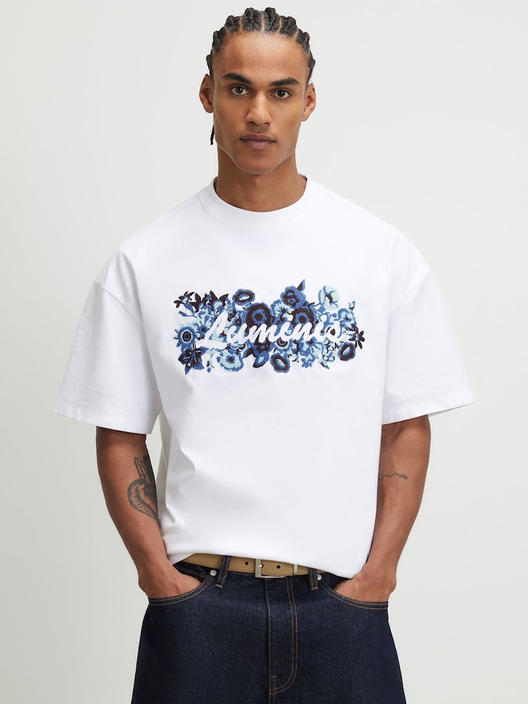 River Island White Oversized Floral Luminis T- Shirt - Image 1 of 4 River Island White Oversized Floral Luminis T- Shirt - Image 1 of 4