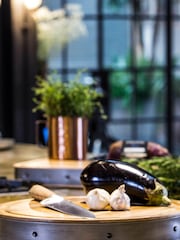 لوح تقطيع مستدير من Industrial Kitchen - صورة 1 من 3