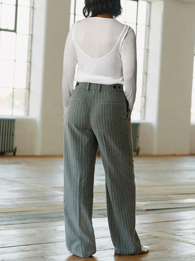 White Long Sleeve Double Layer Top - Image 2 of 4 White Long Sleeve Double Layer Top - Image 2 of 4