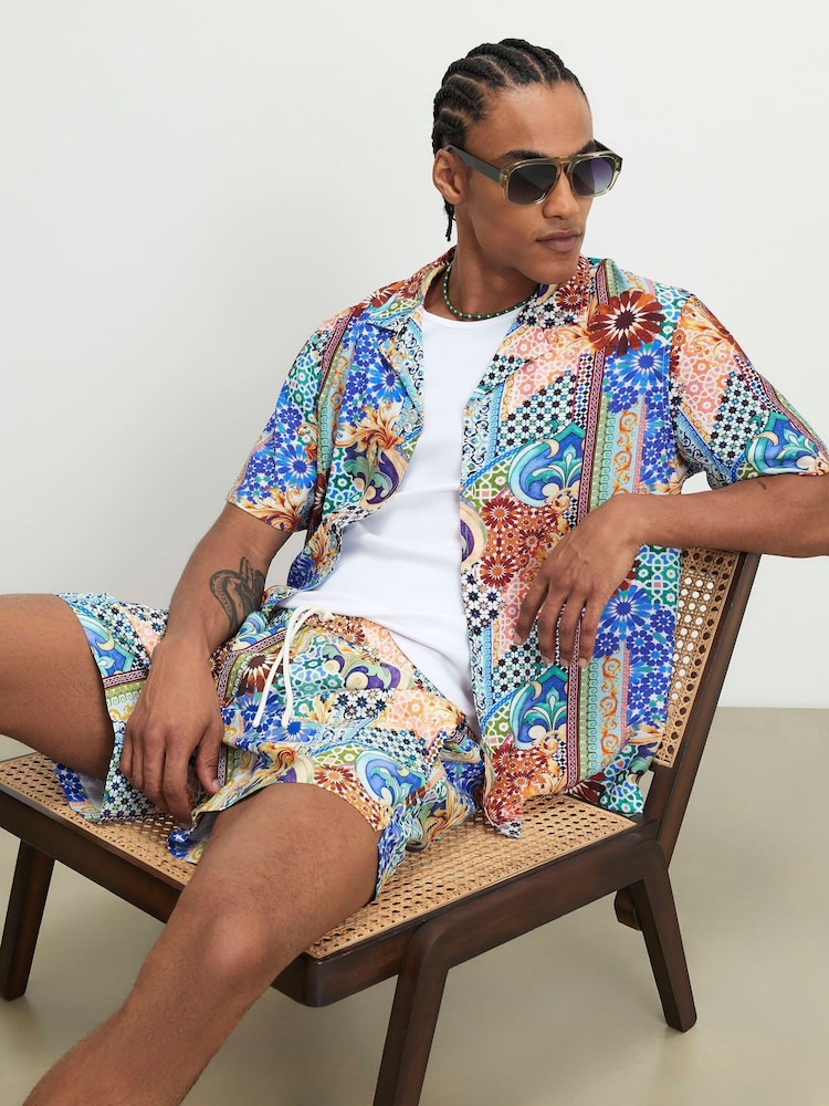 Shorts de baño con estampado de mosaico Del Maar de River Island - Imagen 1 de 2