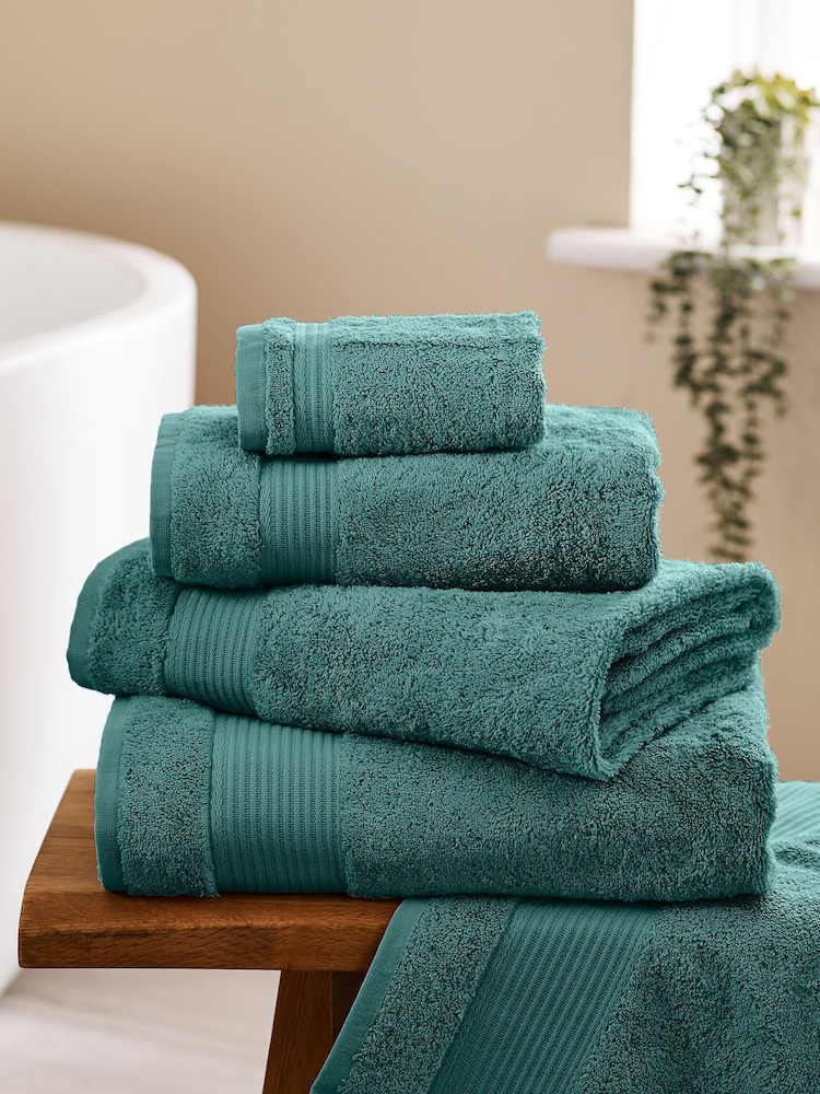 Green Juniper Egyptian Cotton Towel - Image 1 of 4