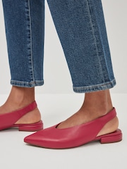 rdeča - Usnjeni čevlji s paščkom čez peto Forever Comfort® - Slika 2 iz 8