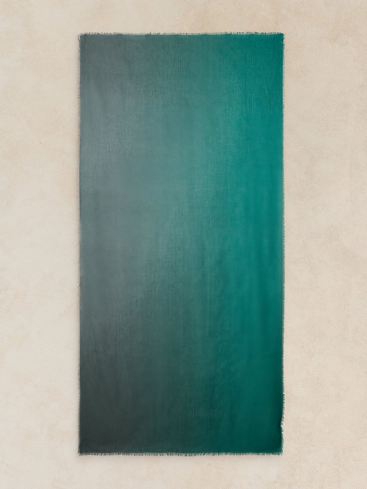 White Stuff Green Penny Plain Oversized Scarf - Image 3 of 3 White Stuff Green Penny Plain Oversized Scarf - Image 3 of 3