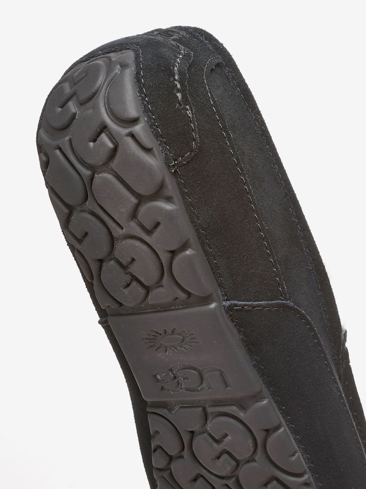 UGG Black Ascot Slippers - Image 4 of 4 UGG Black Ascot Slippers - Image 4 of 4