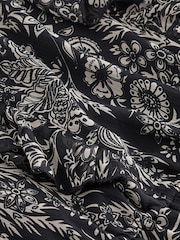 Monochrom geblümt - Langärmeliges Minikleid mit Rüschen - Bild 7 von 7
