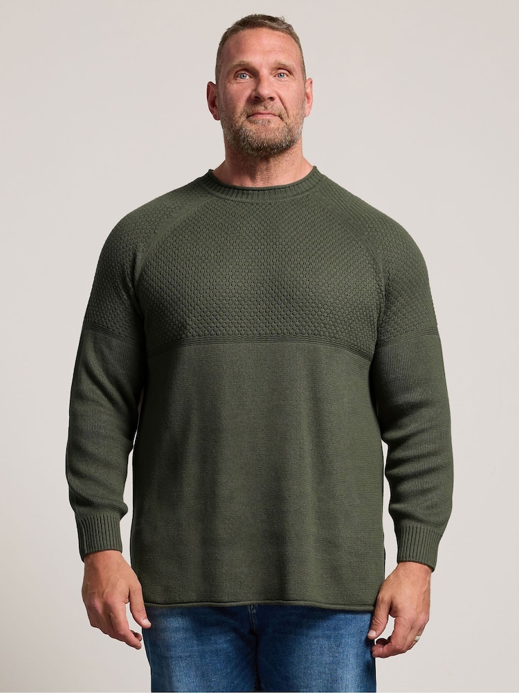 Grün - BadRhino Big & Tall – Halbstrukturierter Strickpullover mit Rundhalsausschnitt - Bild 1 von 6 Grün - BadRhino Big & Tall – Halbstrukturierter Strickpullover mit Rundhalsausschnitt - Bild 1 von 6