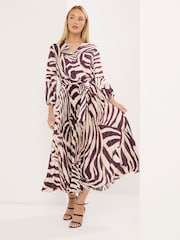 Star by Julien MacDonald Satin Plisseret Mock Wrap-kjole - Billede 1 af 6
