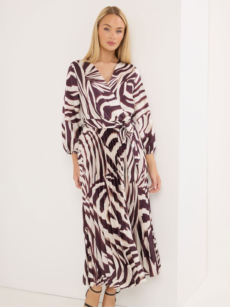 Star by Julien MacDonald Satin Plisseret Mock Wrap-kjole - Billede 2 af 6 Star by Julien MacDonald Satin Plisseret Mock Wrap-kjole - Billede 2 af 6