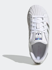 adidas Originals Superstar Kids White Trainers - Image 2 of 9